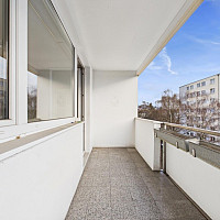 CAM04191G0-PR0074-STILL010