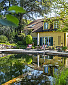 Villa mit Natur-Pool