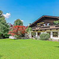 KITZIMMO-Baugrundstück mit Altbestand in Toplage auf der Bichlalm - Immobilien Kitzbühel.-1