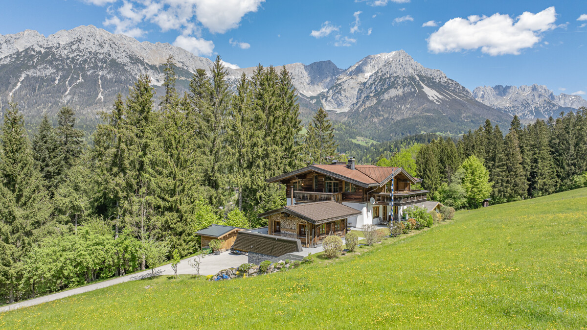 KITZIMMO-Luxusvilla mit Kaiserblick in Alleinlage kaufen - Immobilien Scheffau.