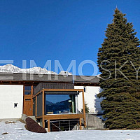 TRAUMHAFTES WOHNJUWEL IN ATEMBERAUBENDER AUSSICHTSLAGE