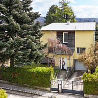 Hausansicht Straßenseite