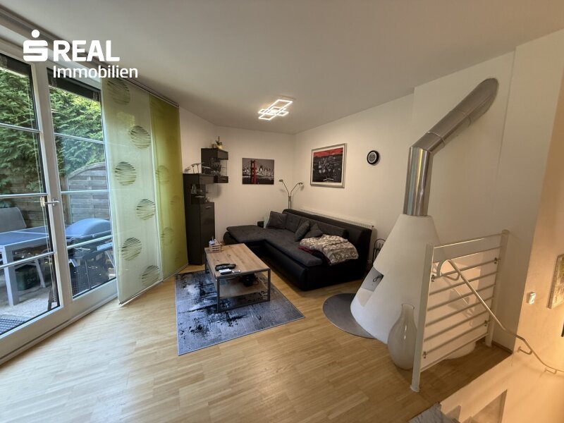 Wohnraum mit Gartenzugang