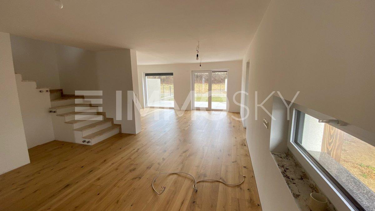 HELL - GROSSZÜGIG - HEIMELIG