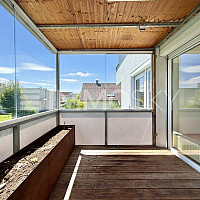 Verglaster Balkon