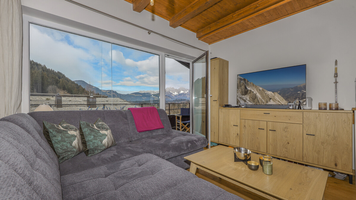KITZIMMO-Dachgeschosswohnung an der Skipiste mit Kaiserblick kaufen - Immobilien Kitzbühel.