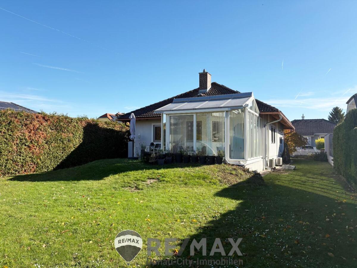 01. Hausansicht_Garten