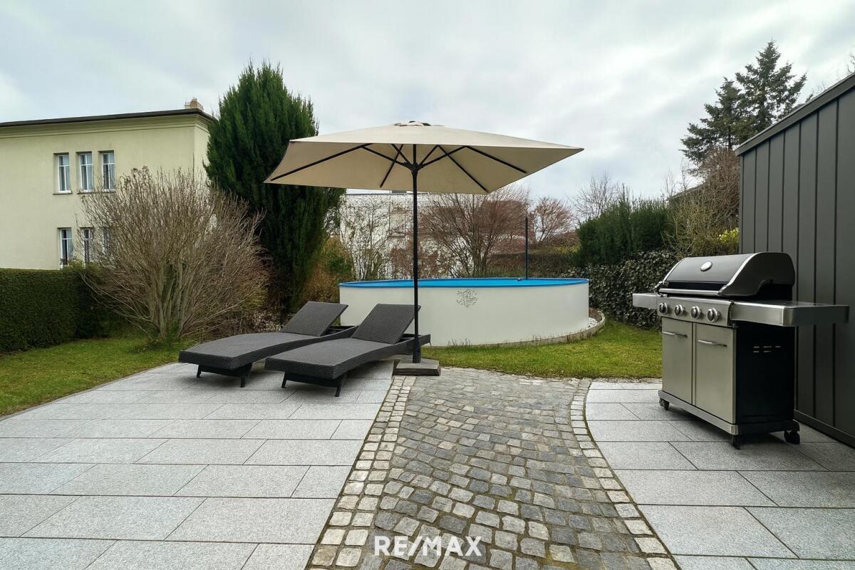 Rendering Garten mit Pool