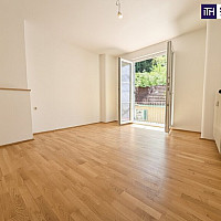 Schlafzimmer und Zugang Balkon