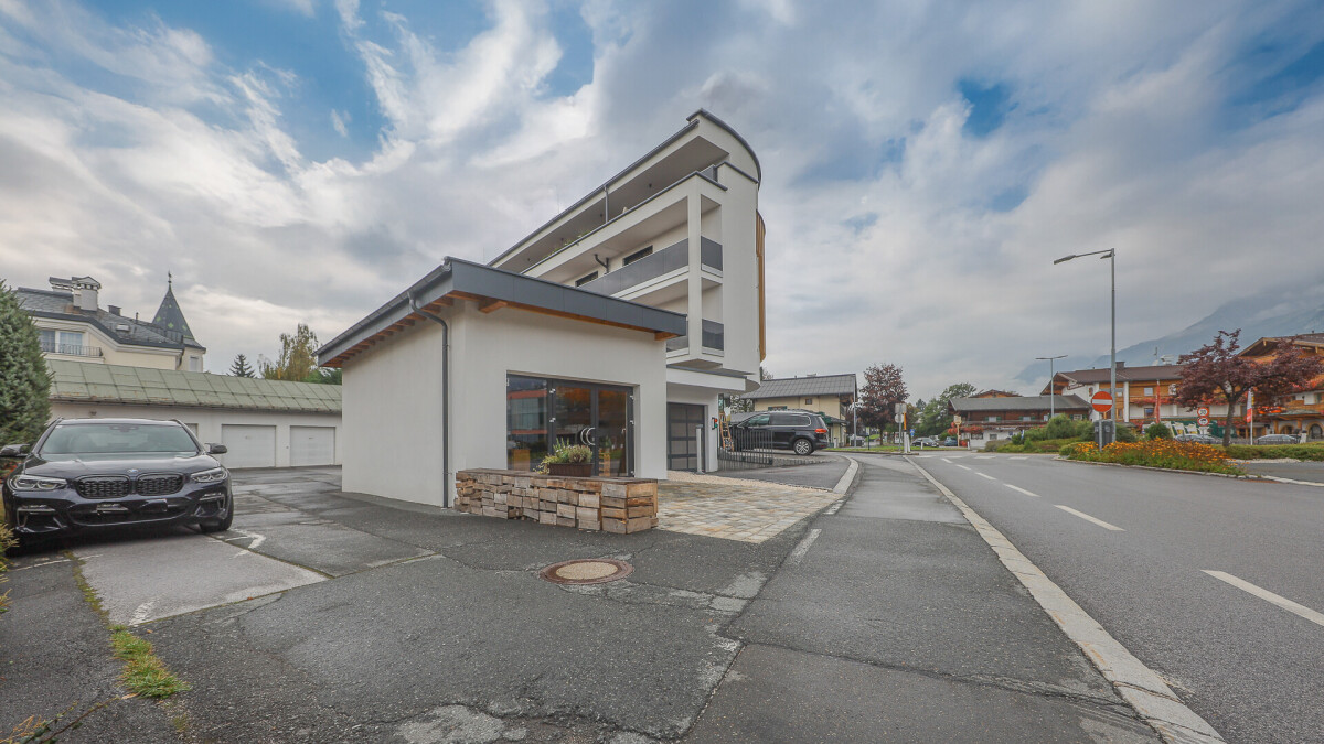 KITZIMMO-Geschäftslokal in zentraler Lage zu mieten - Immobilien St. Johann.