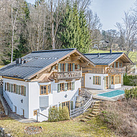 KITZIMMO-Exklusives Landhaus mit Pool in bester Lage - Immobilien Kitzbühel.