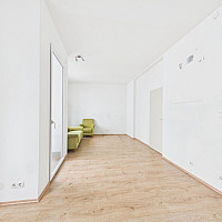 CAM04191G0-PR0079-STILL005