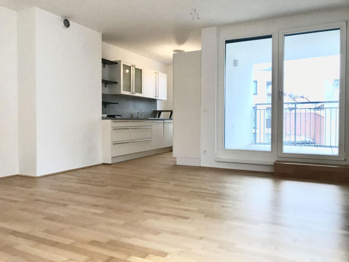 Wohnesszimmer,Balkon,Terrasse