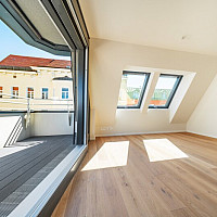 Wohnraum & Terrasse