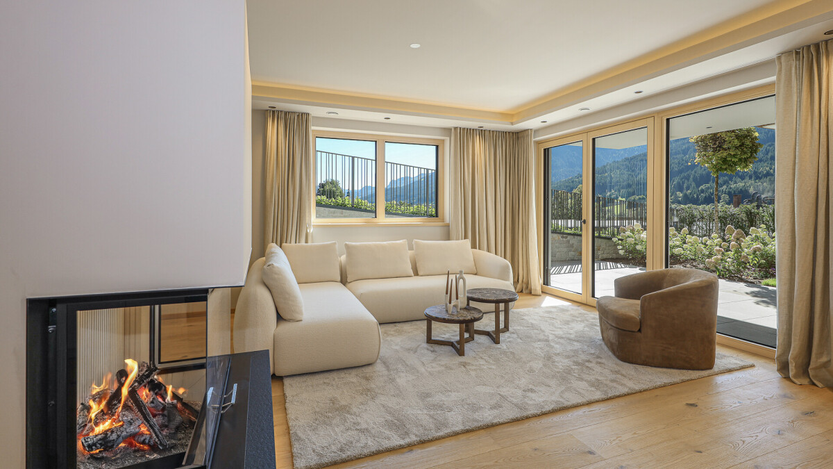 KITZIMMO-Luxuriöse Gartenwohnung mit eigenem Wellnessbereich - Immobilien Brixen.