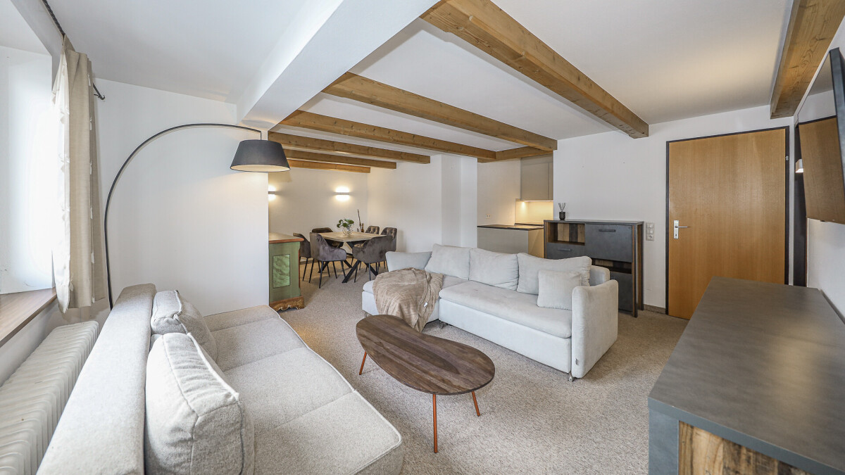 KITZIMMO-Dachgeschosswohnung mit Lift & Garage mieten - Immobilien Kitzbühel.