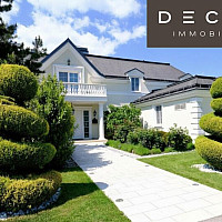 Villa Murano Straßenfront 1