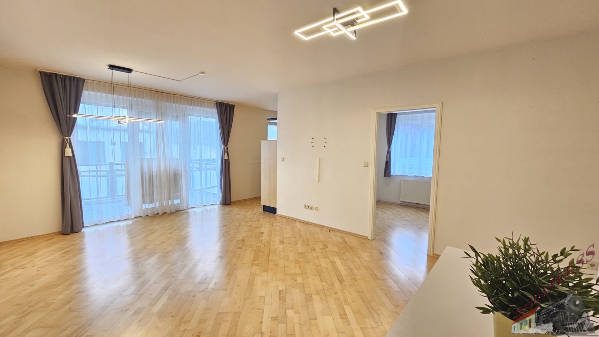 WhatsApp Image 2026-04-16 at 14.33.04 (17)