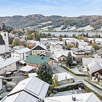 Blick über Zell am Moos bis zum Irrsee ? ein Ort zum Innehalten