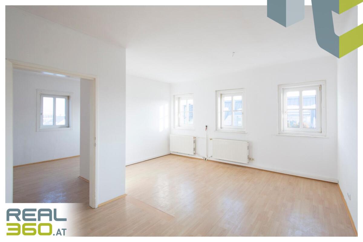 Wohn- und Esszimmer inkl. Küche (vor Sanierung)