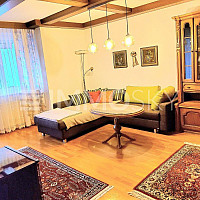 Großes Wohnzimmer