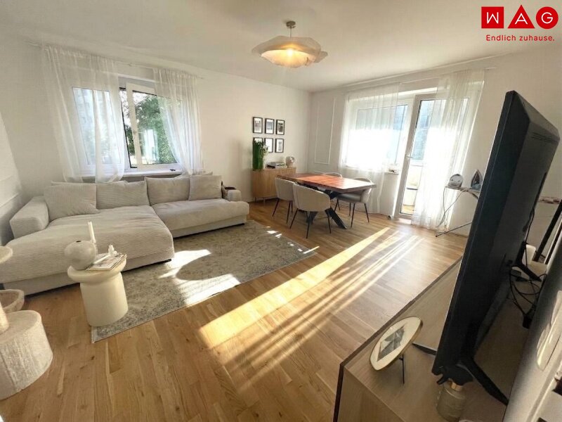Wohnzimmer/Esszimmer