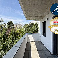 Balkon mit Blick ins Grüne