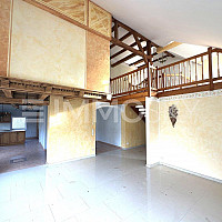 Wohnraum/Galerie