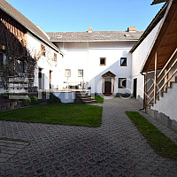 charakteristischer Innenhof