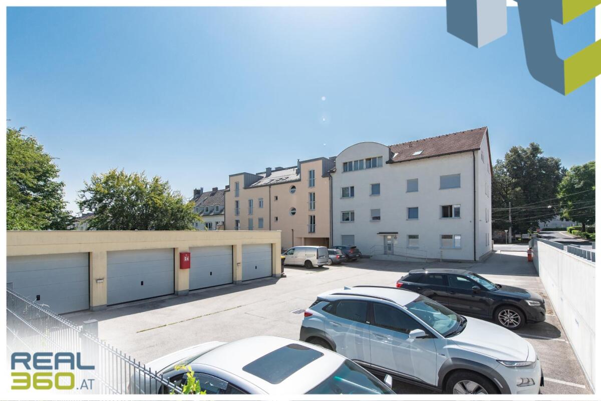 Parkflächen und Garagen im Innehof