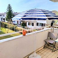 Süd Balkon mit Blick ins Grüne
