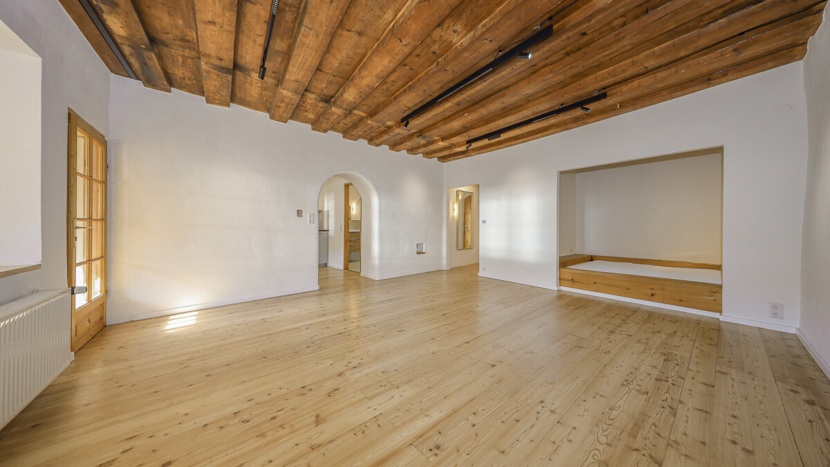 KITZIMMO-Freizeitwohnsitz in historischem Stadthaus mit Blick auf die Streif - Immobilien Kitzbühel.