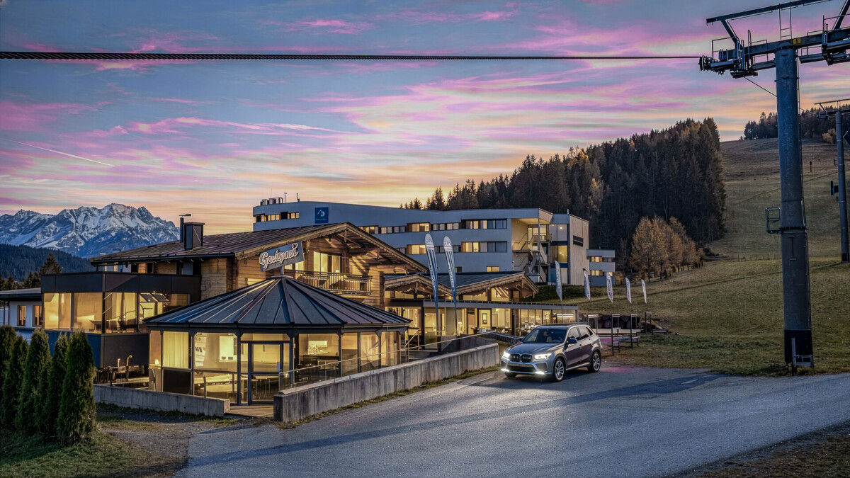 KITZIMMO-Après-Ski & Gastgewerbebetrieb in Toplage an der Skipiste Fieberbrunn kaufen.