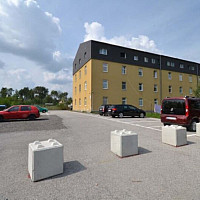 Aussenansicht - Parkplätze