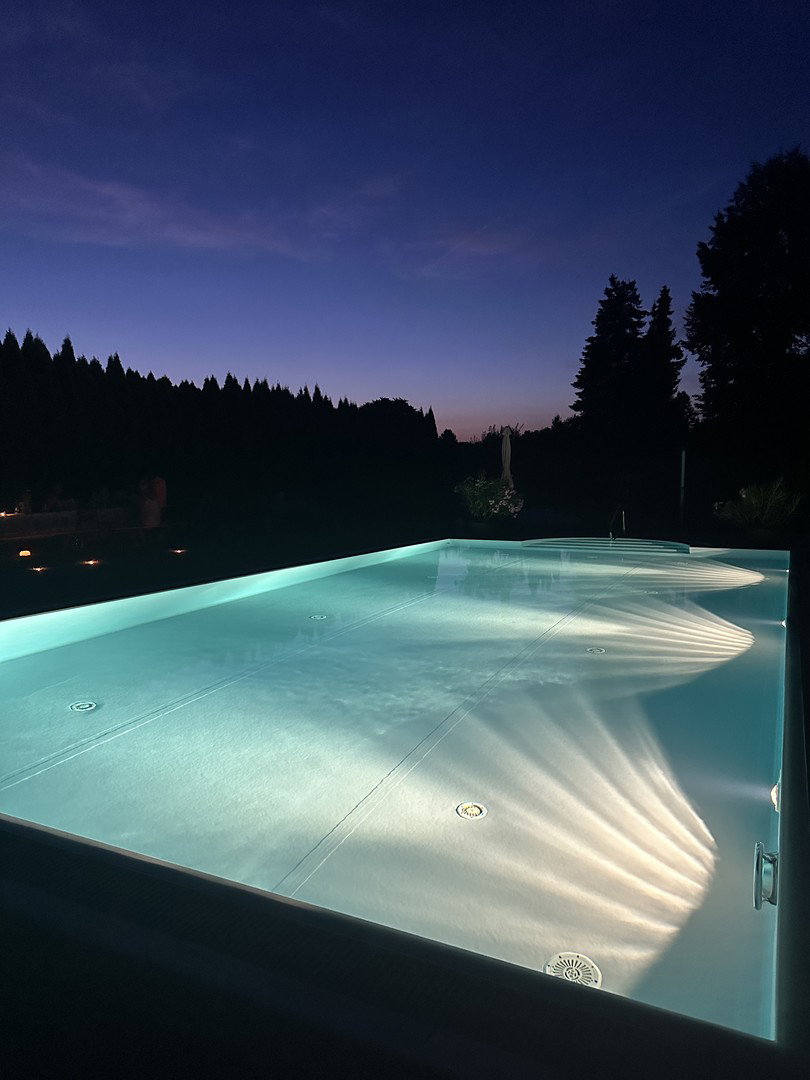 Pool bei Nacht - 118 m2