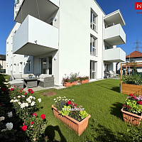 Möblierungsvorschlag KI generiert Garten