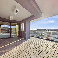 CAM04191G0-PR0068-STILL006