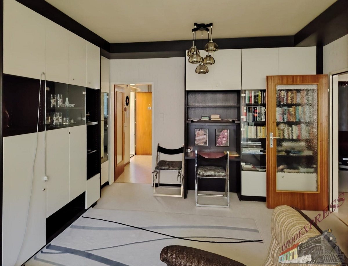 1 Wohnzimmer