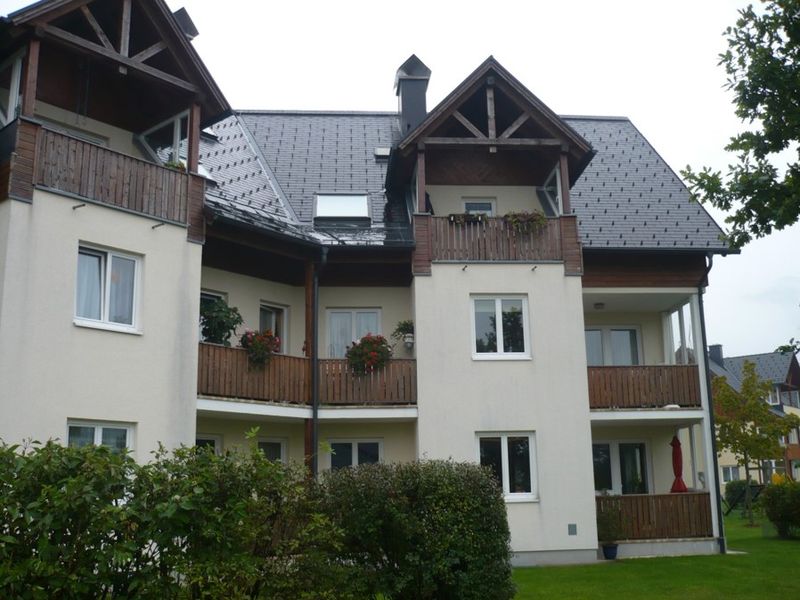 inbiau dasc1 5901 Außenansicht Wiesenstr.7.jpg