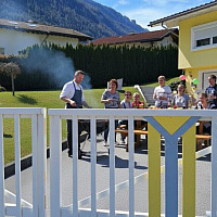 Parkplätz mal anders genützt - mit Nachbarn und Freunde den Tag genißen