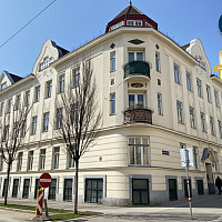 wunderschönes Zweifrontenhaus