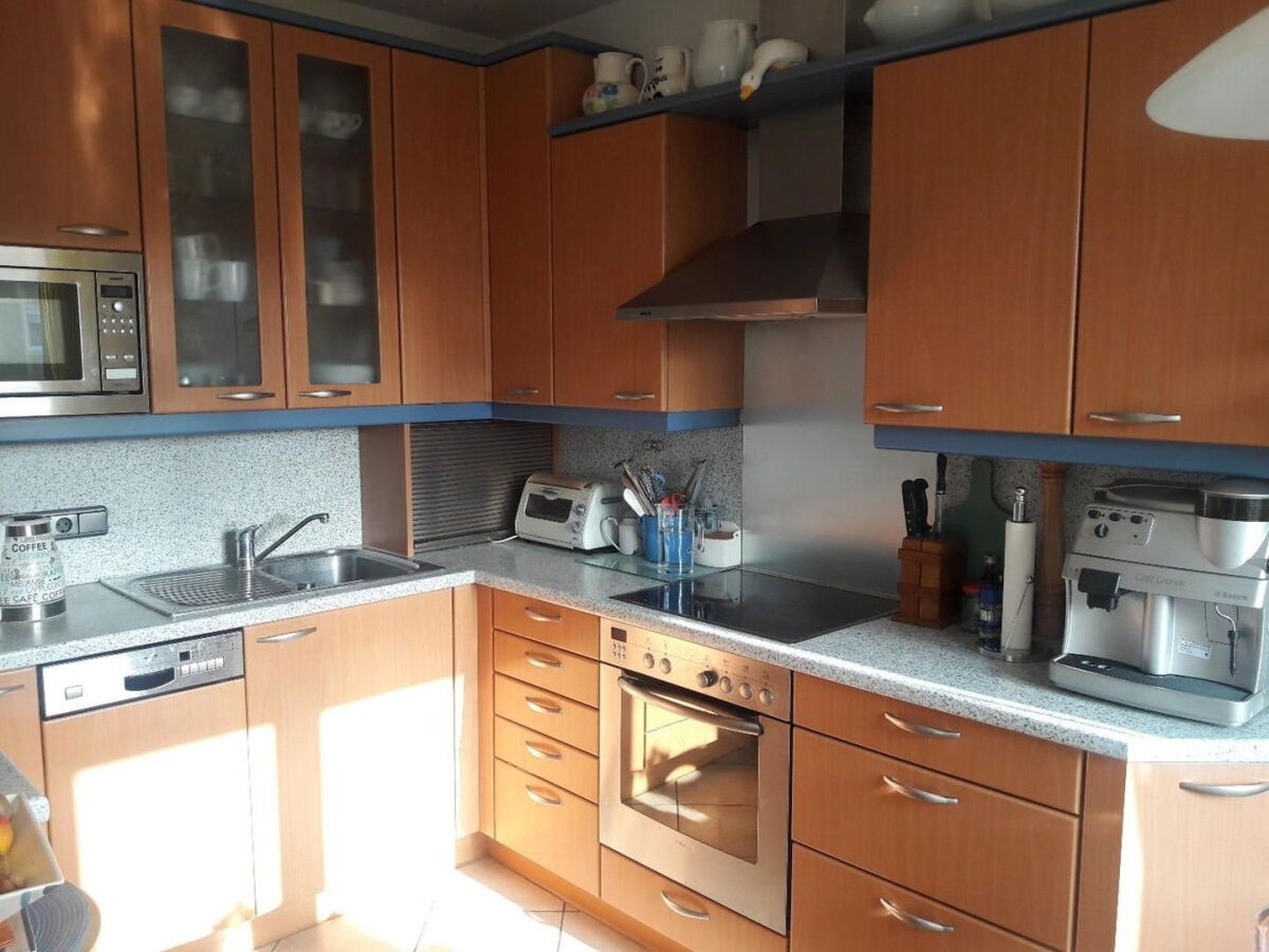 Markenküche mit Geräten verble