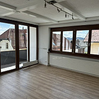 helles, freundliches Wohnzimmer